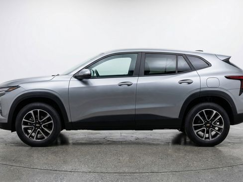 Used 2025 Chevrolet TrailBlazer LT image 5