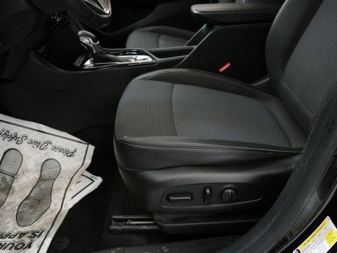 Used 2020 Buick Encore GX Select image 26