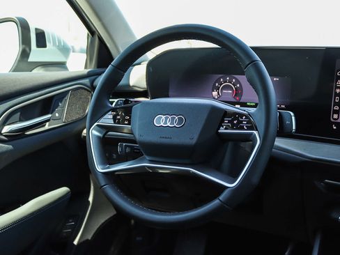 New 2026 Audi Q3 quattro 2.0T AWD/4WD image 20