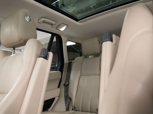 Used 2016 Land Rover Range Rover HSE image 33