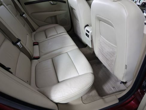 Used 2009 Volvo XC70 3.2 image 24