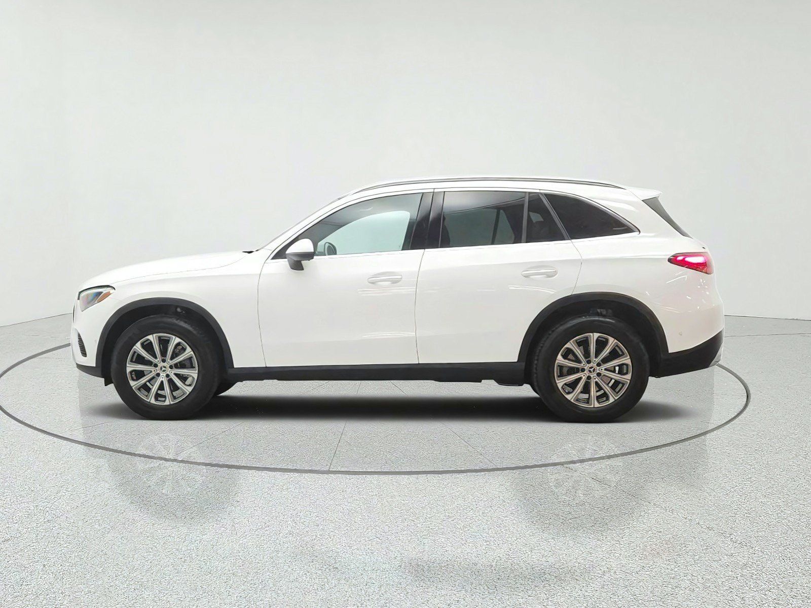 Certified 2026 Mercedes-Benz GLC 300 4MATIC image 8