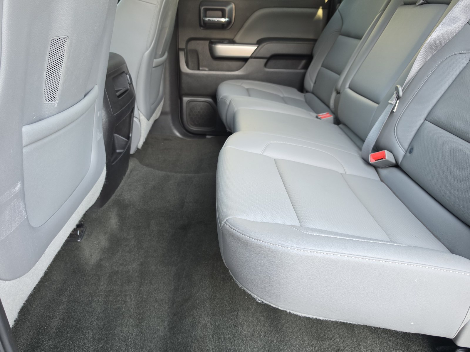 Used 2015 Chevrolet Silverado 1500 LTZ Z71 w/ LTZ Plus Package AWD/4WD image 14
