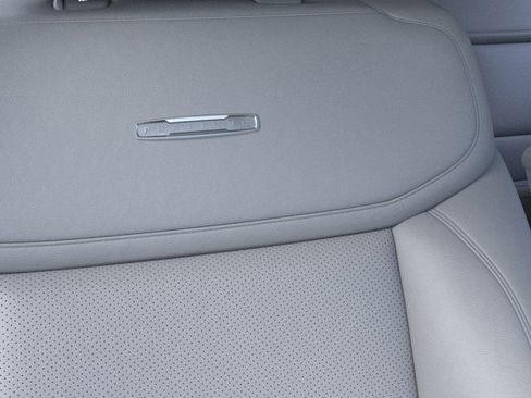 New 2025 Ford Expedition Max Platinum w/ Driver's Package image 16