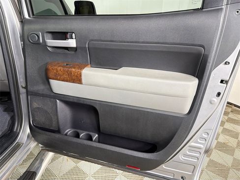 Used 2012 Toyota Tundra Limited image 17