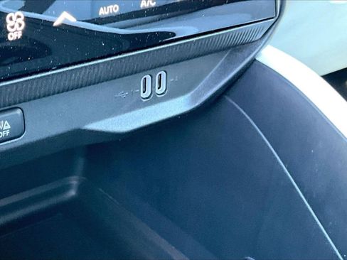 New 2026 Jeep Cherokee Limited AWD/4WD image 17