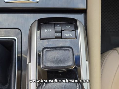 Used 2016 Lexus GS 200t w/ Premium Package RWD image 32