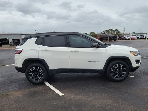 Used 2018 Jeep Compass Trailhawk w/ Cold Weather Group image 7