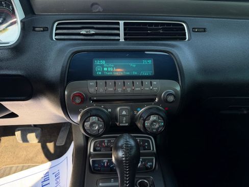 Used 2010 Chevrolet Camaro SS image 13