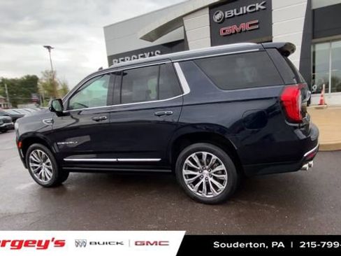 Certified 2021 GMC Yukon Denali w/ Denali Premium Package AWD/4WD image 8