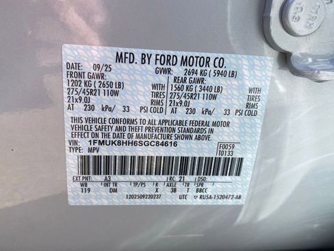 Used 2025 Ford Explorer Platinum w/ LUX Leather Package AWD/4WD image 23