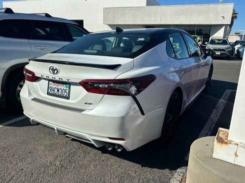 Used 2023 Toyota Camry XSE FWD image 3