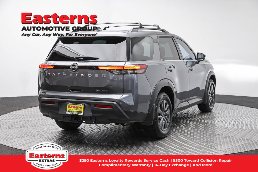 Used 2023 Nissan Pathfinder SV w/ SV Premium Package AWD/4WD image 6