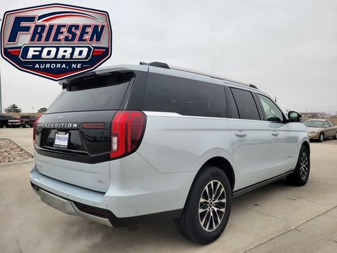 Used 2025 Ford Expedition Max Platinum AWD/4WD image 7