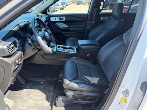 Used 2023 Ford Explorer ST w/ Equipment Group 401A AWD/4WD image 10