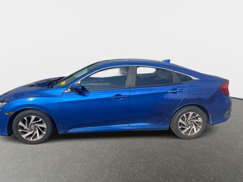 Used 2018 Honda Civic EX image 2