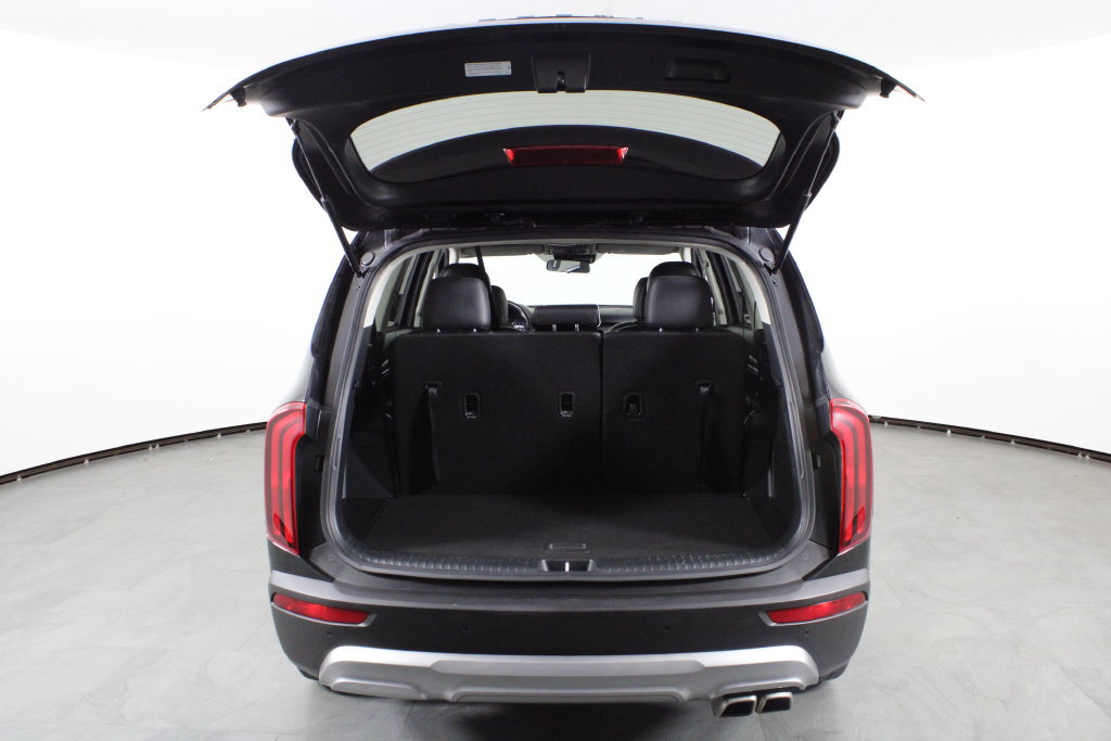 Used 2022 Kia Telluride S FWD image 17