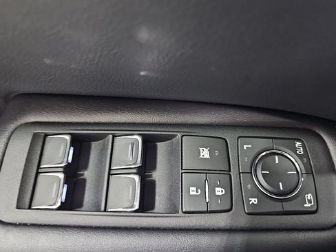 Used 2020 Lexus RX 450h AWD w/ Luxury Package image 27