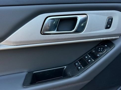 New 2026 Ford Explorer Active w/ Active Comfort Package RWD image 10
