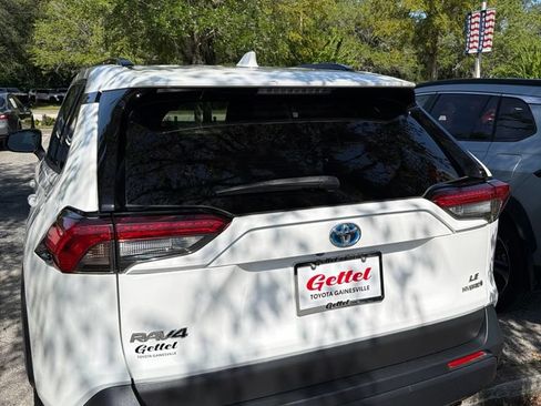 Certified 2023 Toyota RAV4 LE AWD/4WD image 5