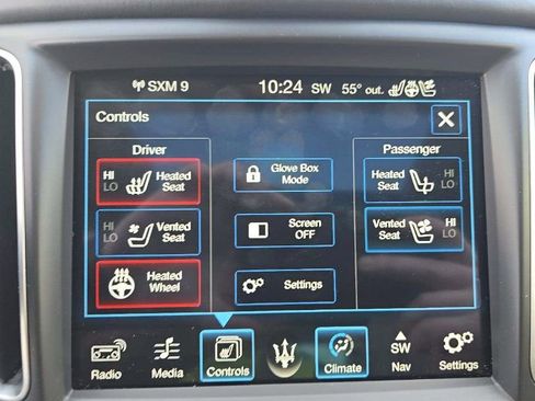 Used 2017 Maserati Levante w/ Sport Package image 39