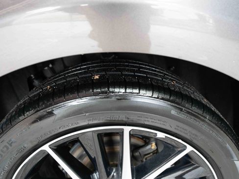 Used 2024 Toyota Camry SE image 29