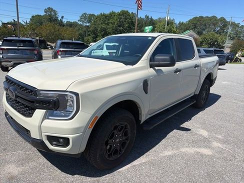 Used 2025 Ford Ranger XLT w/ Equipment Group 301A High AWD/4WD image 3