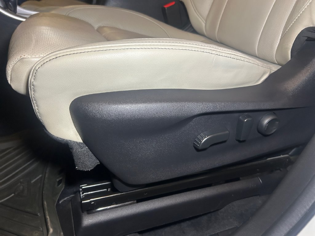 Used 2020 Subaru Ascent Limited AWD/4WD image 24