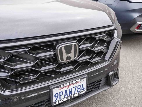 Used 2025 Honda CR-V Sport image 4