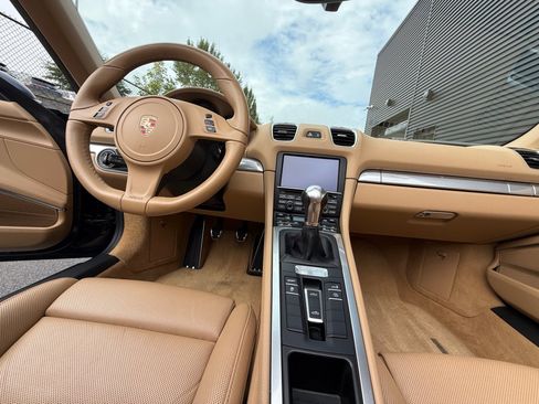 Used 2013 Porsche Boxster RWD image 16