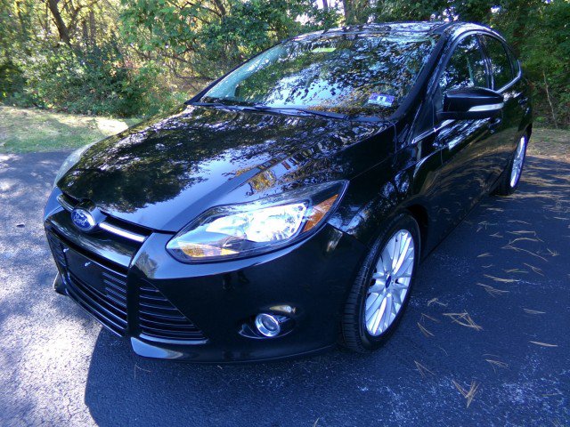 Used 2014 Ford Focus Titanium FWD image 4