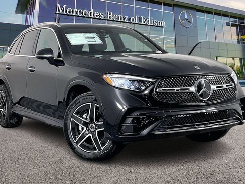 Used 2026 Mercedes-Benz GLC 300 4MATIC image 1