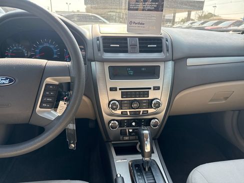 Used 2011 Ford Fusion SE FWD image 23