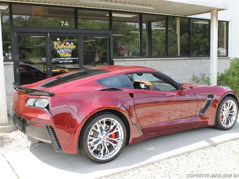 Used 2016 Chevrolet Corvette Z06 w/ 3LZ Preferred Equipment Group RWD image 22