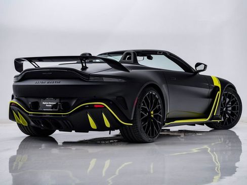Used 2023 Aston Martin V12 Vantage Roadster image 12