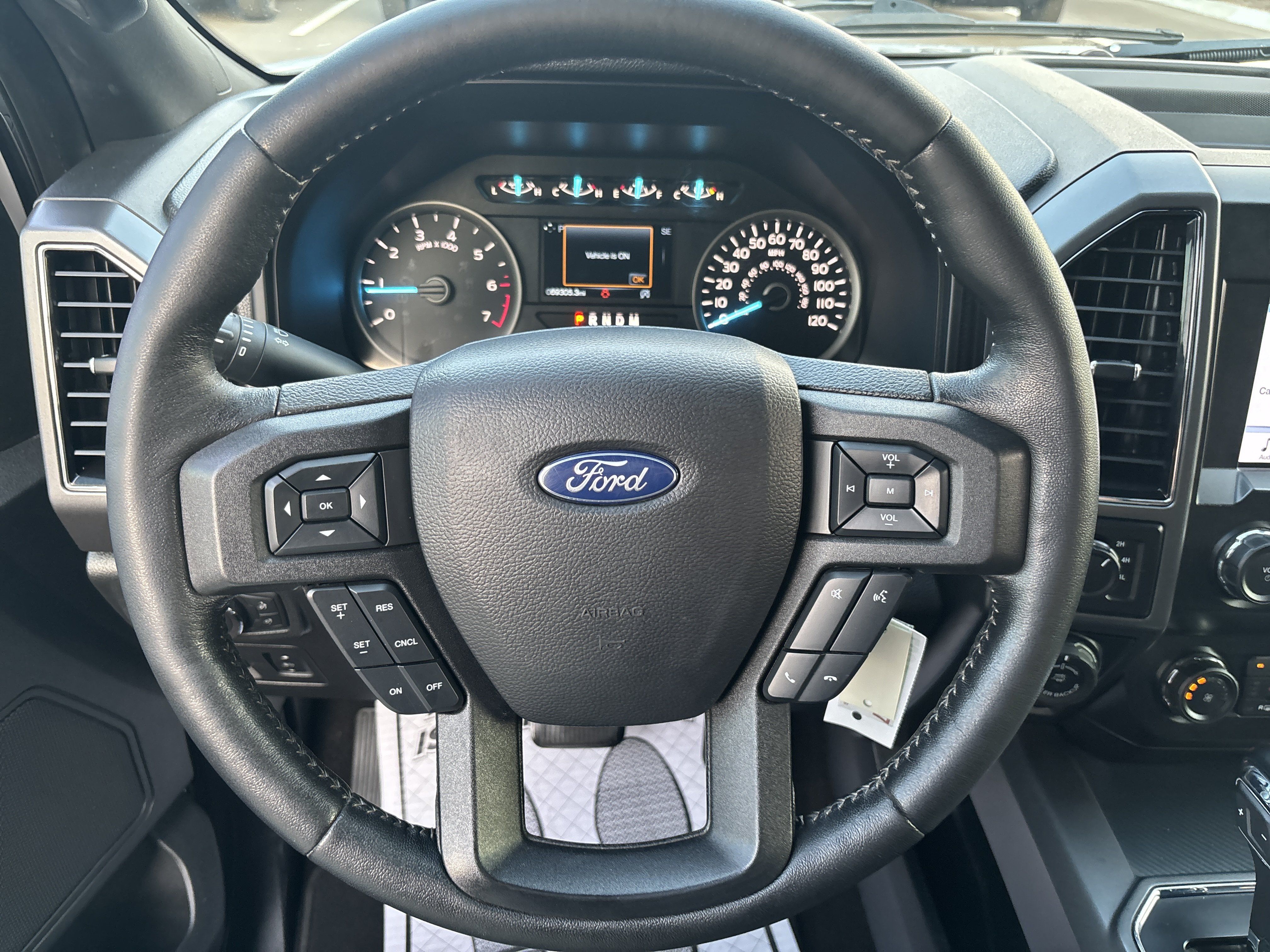 Used 2019 Ford F150 XLT w/ Equipment Group 302A Luxury AWD/4WD image 14
