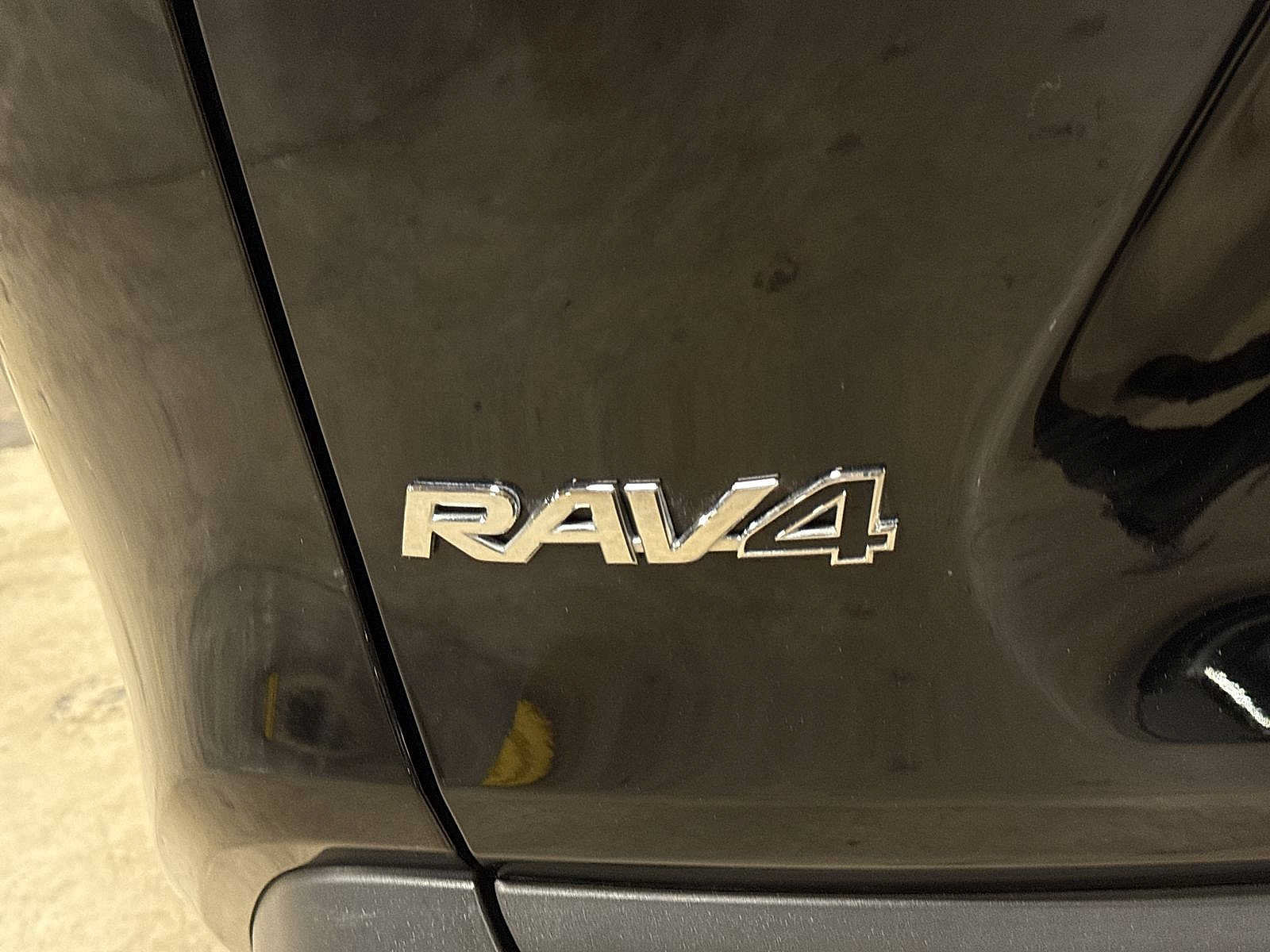 Certified 2025 Toyota RAV4 XLE AWD/4WD image 25