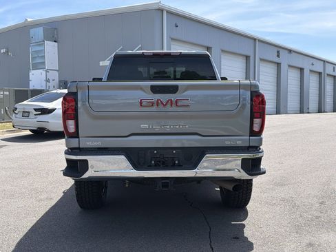 Used 2025 GMC Sierra 2500 SLE w/ SLE Value Package; AWD/4WD image 11