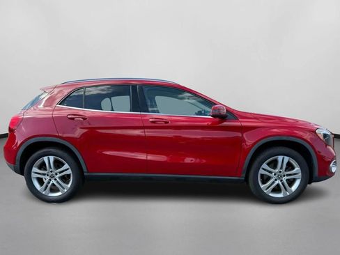Used 2019 Mercedes-Benz GLA 250 4MATIC image 2