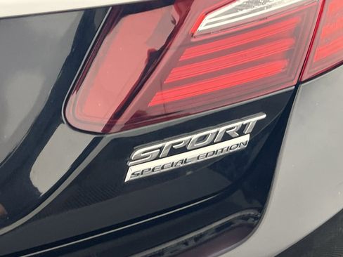 Used 2017 Honda Accord Sport Special Edition image 27