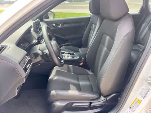 Used 2023 Honda Civic Sport image 11