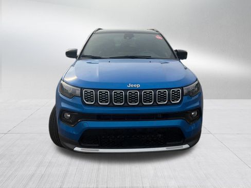 Used 2024 Jeep Compass Limited AWD/4WD image 2