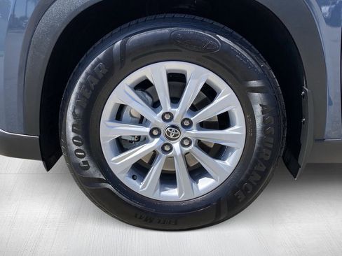 Certified 2024 Toyota Grand Highlander XLE image 15