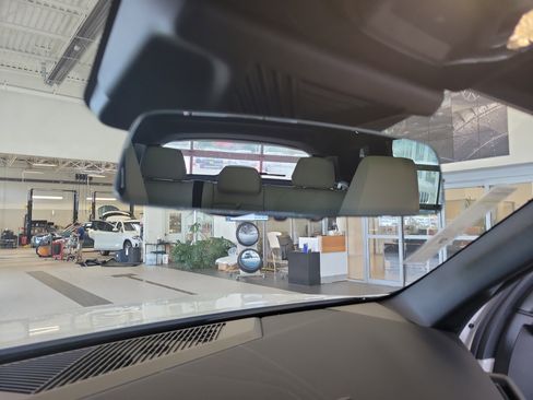 Used 2026 BMW X3 xDrive30 w/ Convenience Package image 26