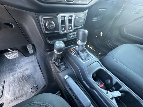 Used 2021 Jeep Wrangler Sport AWD/4WD image 24