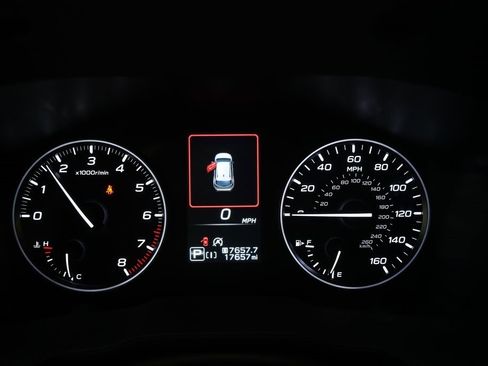 Used 2024 Subaru Crosstrek 2.0i Premium w/ Crosstrek Mirror Package image 2