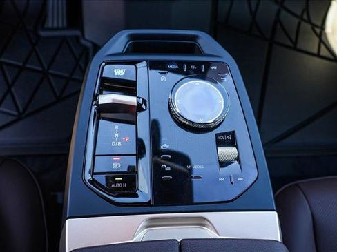 New 2026 BMW iX xDrive45 image 17