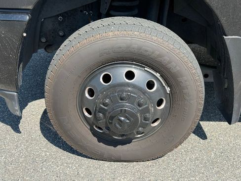 Used 2025 RAM 3500 Big Horn AWD/4WD image 10