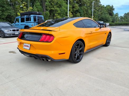 Used 2019 Ford Mustang GT Premium w/ Black Accent Package RWD image 10