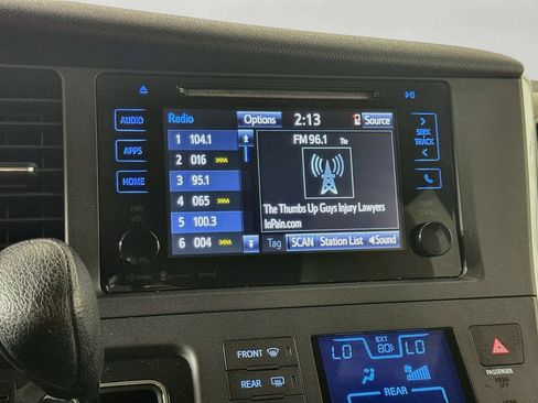 Used 2016 Toyota Sienna LE FWD image 15